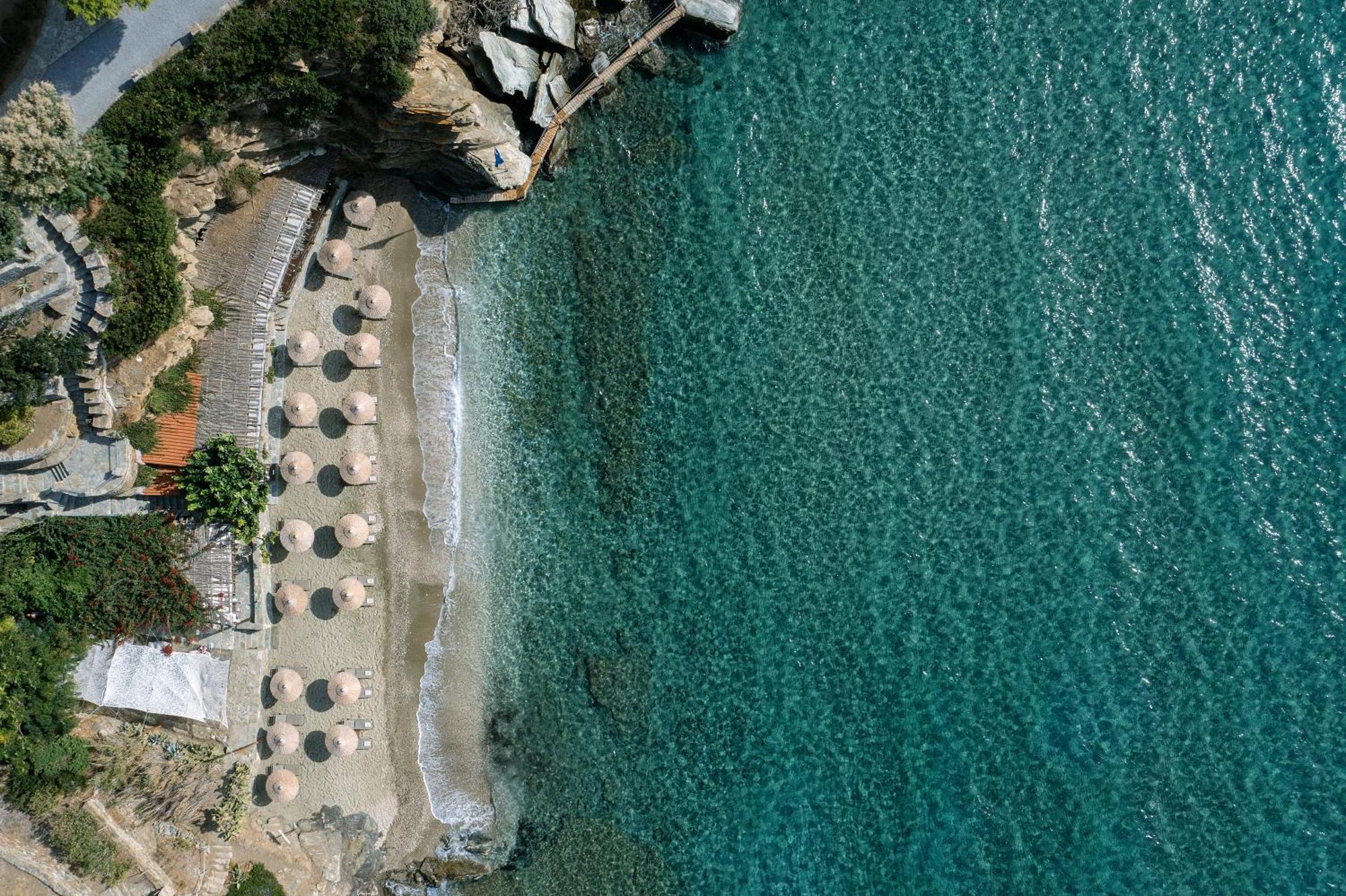 Aneroussa Beach Hotel Batsíon Exterior foto